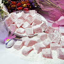 TURKISH DELIGHT WITH STRAWBERRY